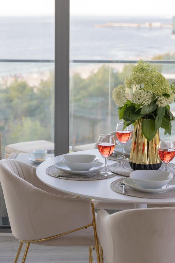 Royallux Apartment Waves Resort & Spa - Sea View From Balcony By Renters Prestige Miedzyzdroje Extérieur photo