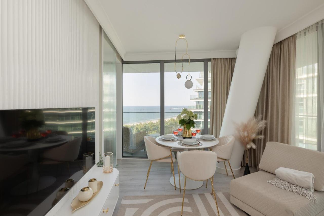 Royallux Apartment Waves Resort & Spa - Sea View From Balcony By Renters Prestige Miedzyzdroje Extérieur photo